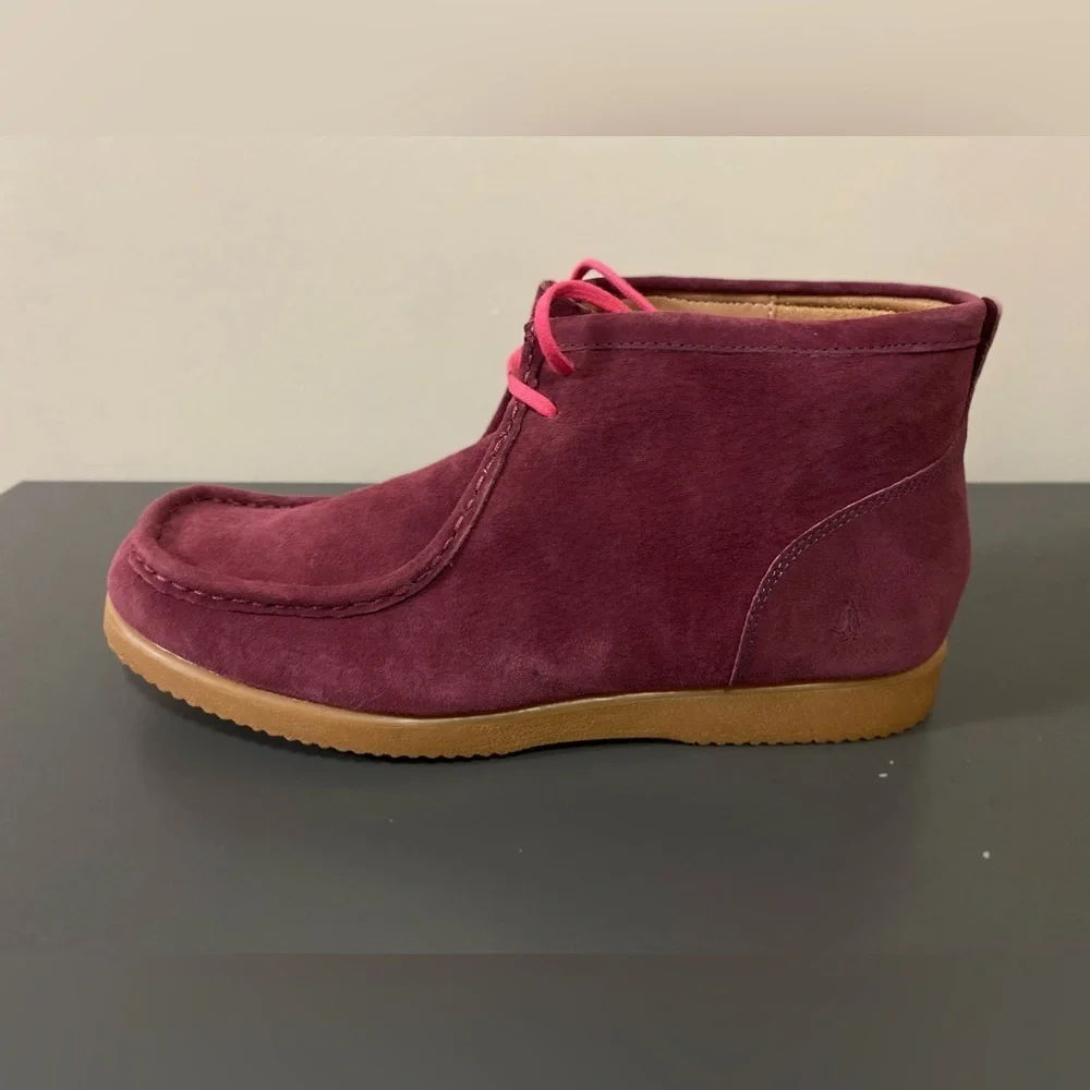 NWOT Hush Puppies Mens Bridgeport Wine Red Suede Chukka Boots US Size 13